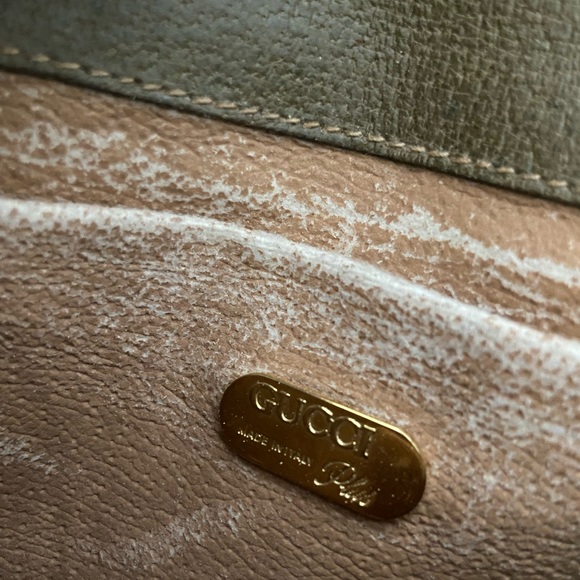 Authentic Gucci Vintage Crossbody Bag - Picture 13 of 14
